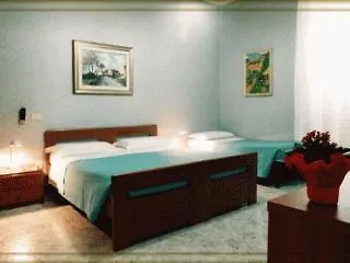 Hotel Art Mary Rom Gasthof